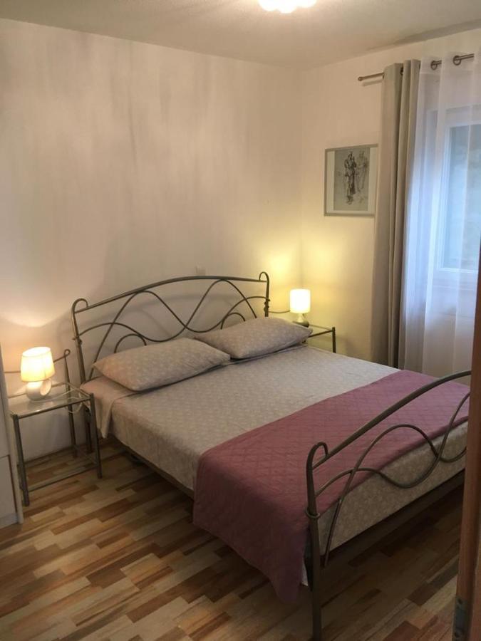 Apartments Salona Trogir Ngoại thất bức ảnh