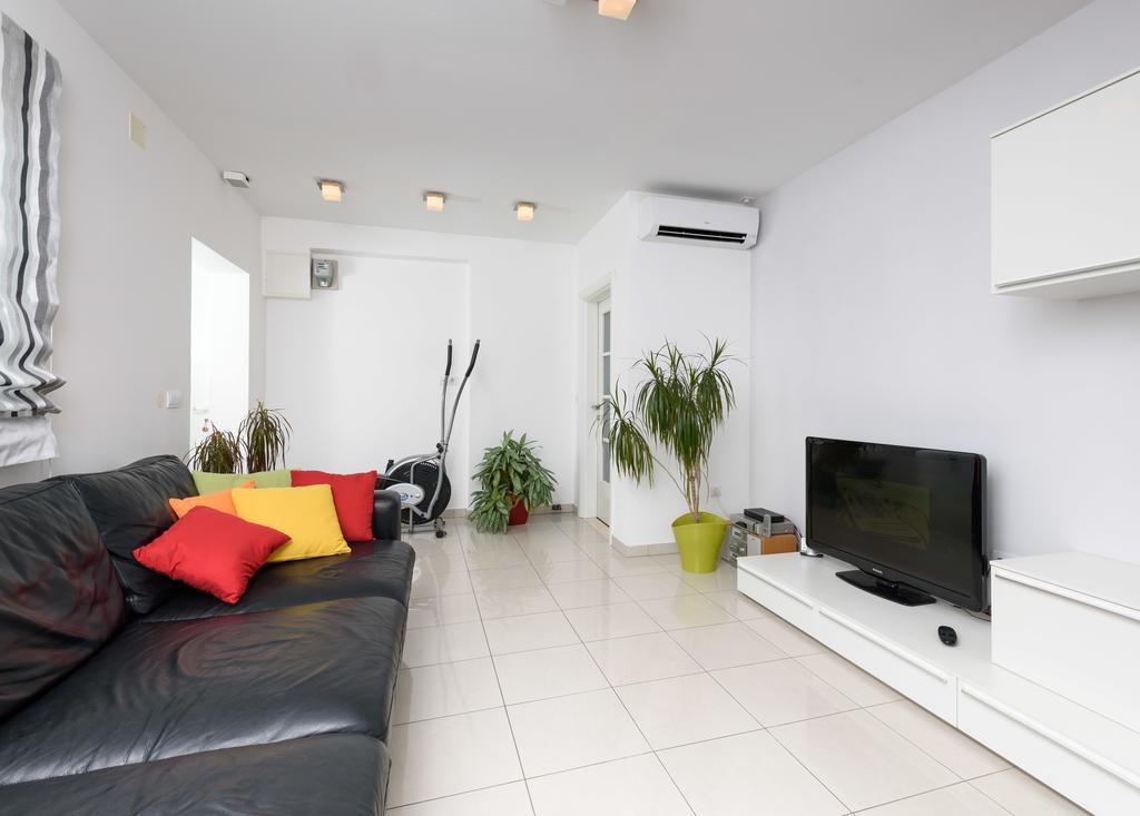 Apartments Salona Trogir Ngoại thất bức ảnh