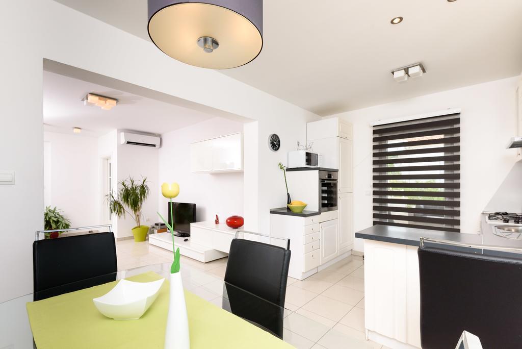 Apartments Salona Trogir Ngoại thất bức ảnh