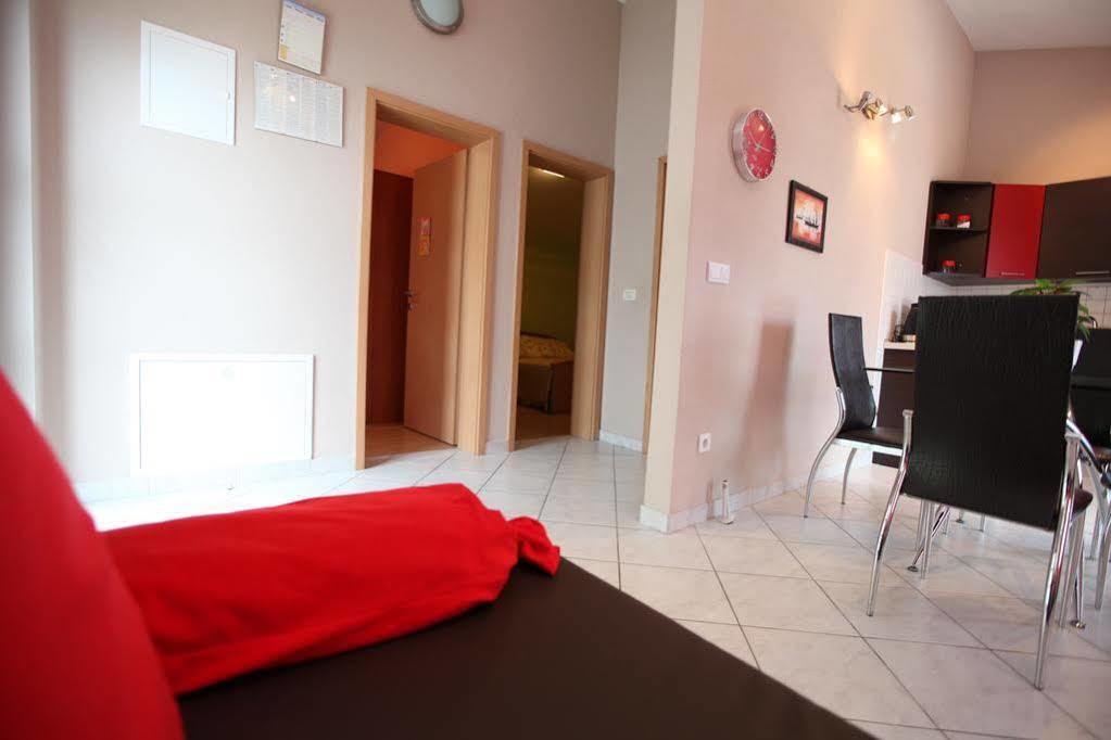 Apartments Salona Trogir Ngoại thất bức ảnh